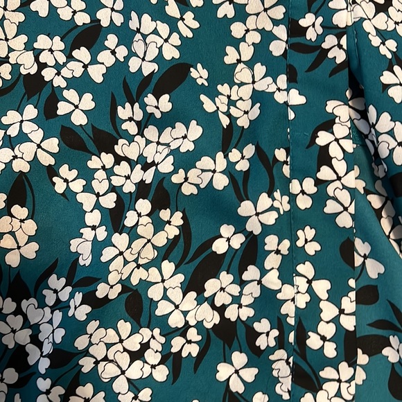 Women’s Blue Floral Button Down Midi Dress - Picture 2 of 4